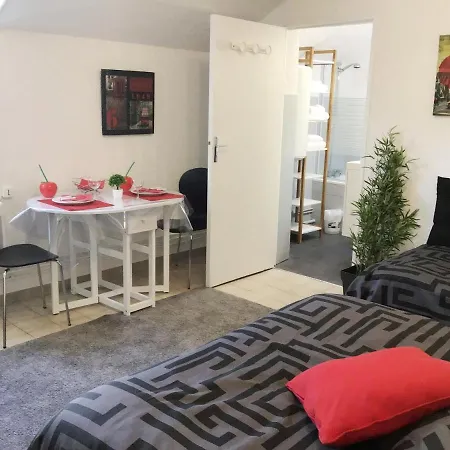 Sun, Parking, Centre , Proche Sanctuaires Lourdes