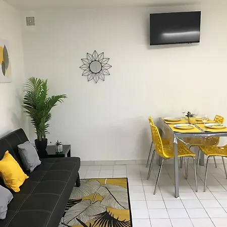 Appartements Sun, Centre Ville, Parking, Proche Sanctuaire Apartment *