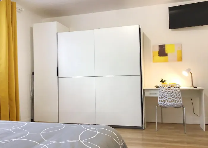 Atena, Parking, Centre , Proche Sanctuaires Appartement *