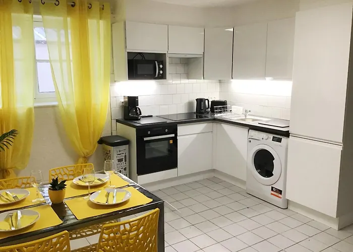 Sun, Centre Ville, Parking, Proche Sanctuaire Apartman Lourdes