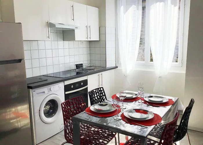 Appartement Atena, Parking, Centre , Proche Sanctuaires Lourdes