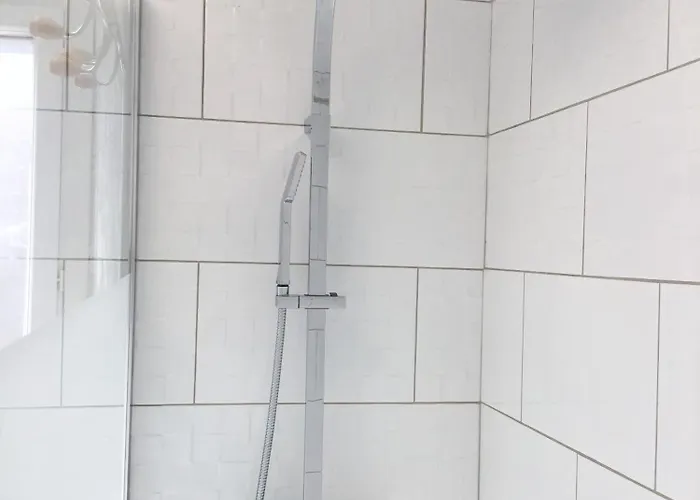 Atena, Parking, Centre , Proche Sanctuaires Lourdes