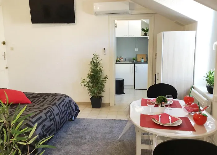 Appartement Atena, Parking, Centre , Proche Sanctuaires