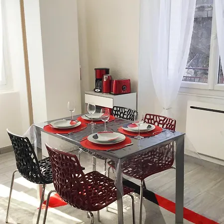 Sun, Centre Ville, Parking, Proche Sanctuaire Apartment