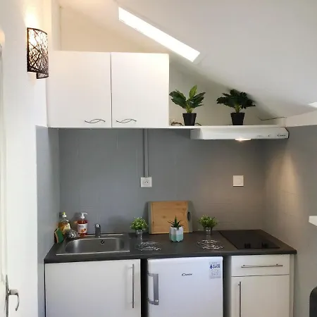 Sun, Parking, Centre , Proche Sanctuaires Apartamento